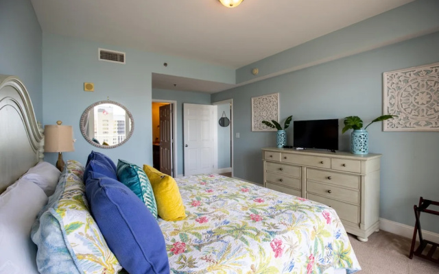 Laketown Wharf - 810