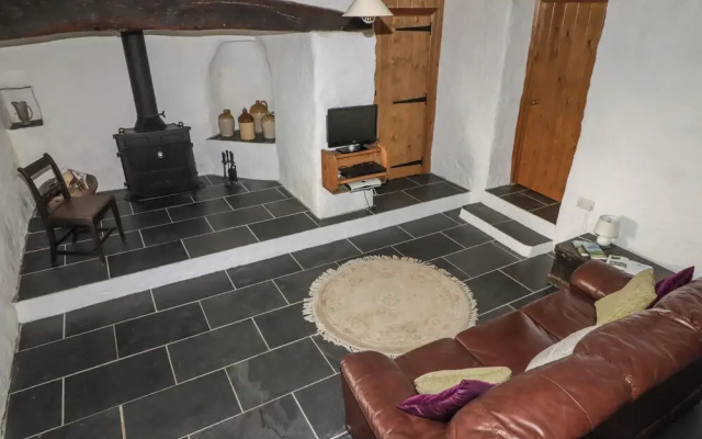 Panteurig Cottage