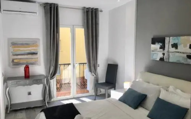 Loger Confort Apartments Beach&Pool