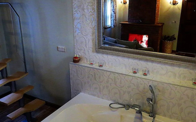Piccolo Mondo Hotel