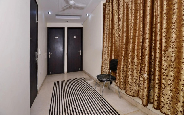 Capital O 466 Hotel Lotus B&b