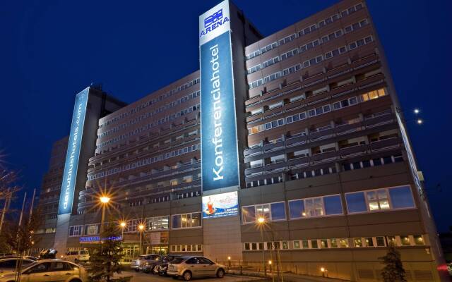 Danubius Hotel Arena - Budapest вид на фасад