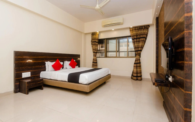 Capital O 60408 Hotel Sai Plaza