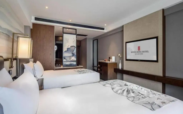 Rezen Dong Hotel (Harbin West Railway Station, Wanda Plaza)