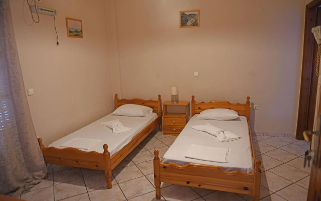 Nikos Studio 5 in Gialiskari