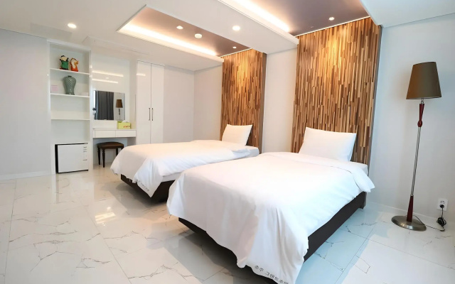 Chungju Grand Hotel