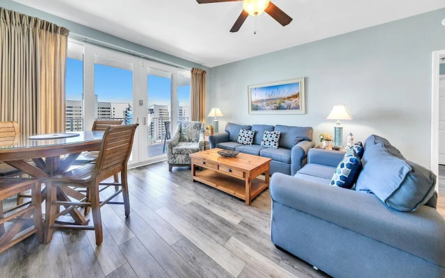 Laketown Wharf 806