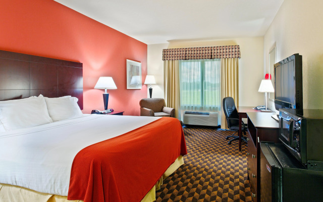 Holiday Inn Express & Suites Malvern By IHG