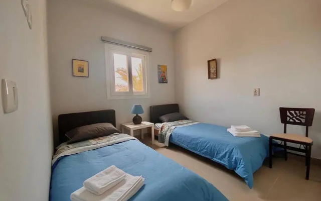 La Notina-3 BR Apt in Waterside, pool/lagoon view