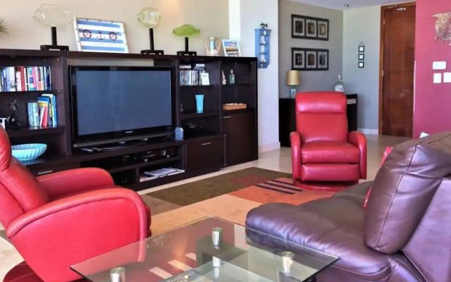 Encanto Living 1001 -2BR by Kivoya