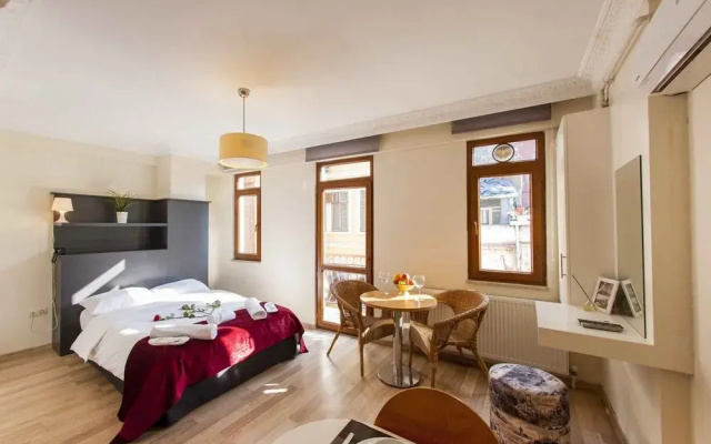 Taksim Nacre Suite