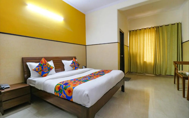 FabHotel Elite Peak