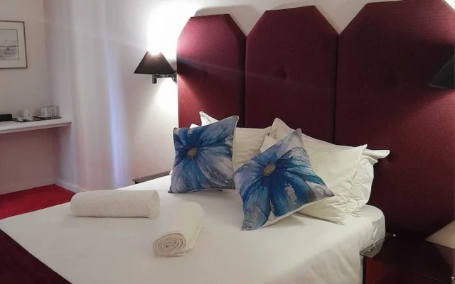Canyon Hotel