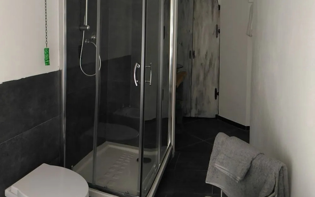 Blue Room Apartment