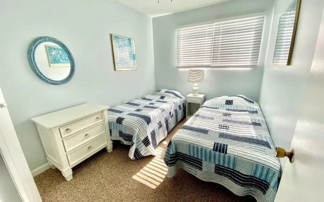 Dewey Villa 2B