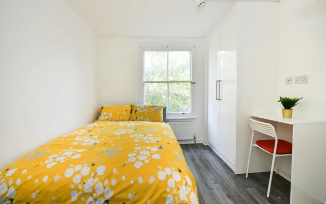 Waylen Street Suites