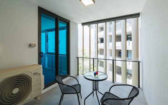 Sofun Apartment On Manning St
