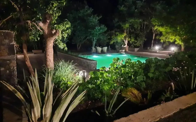 Bamboo Grove Lodge