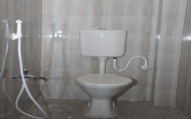 OYO 15071 Hotel Harsh Raj Residency