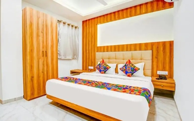 Hotel Purple Orchid