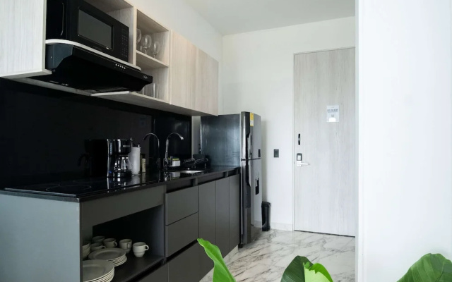 w Lovely 2BR w Balcony Near C Amurallada