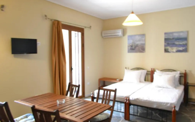 Ionia Studios Hotel