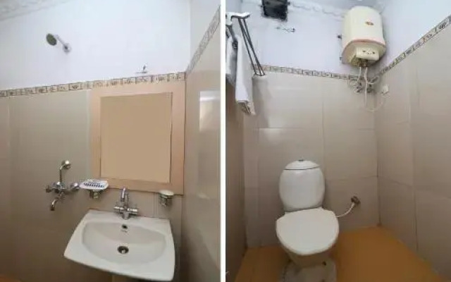 Akash Regency by OYO Rooms