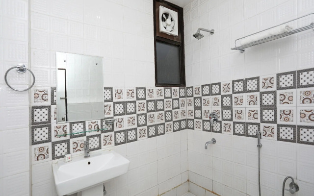 OYO 484 RTS Hotel