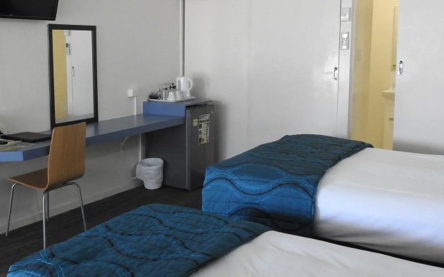 Urangan Motor Inn