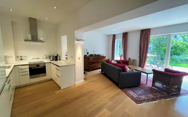 Deluxe Apartments Christina 120 m2 im Design Hotel Vosteen