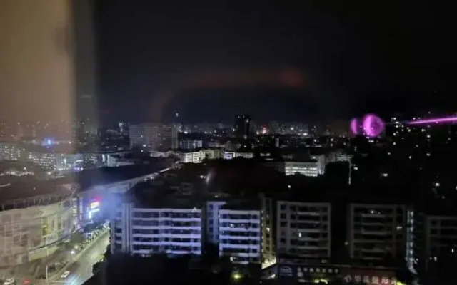 Qingyuan My Apartment (Zhongshan Park Century Hui Branch)