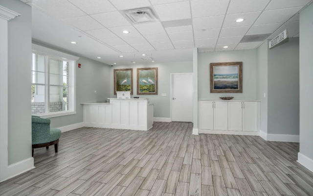 Lighthouse Suites - Best Western Signature Collection