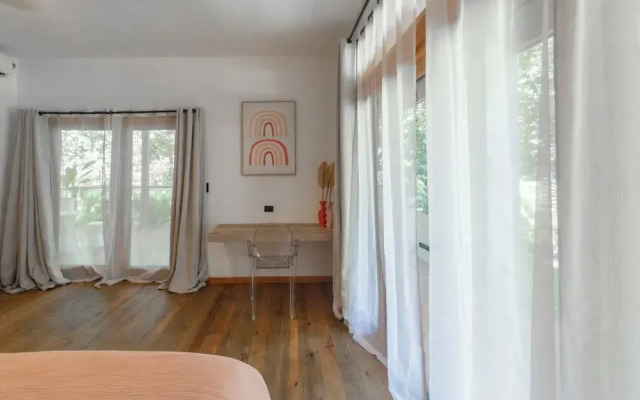 S Boutique Hotel