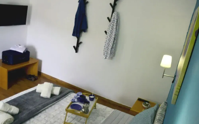 Chrismma 1-bed Apt With Private Yard & Parking