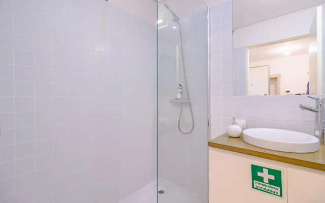 Taipas 3 in Oporto With 1 Bedrooms and 1 Bathrooms
