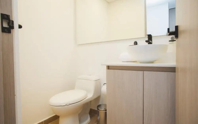 Cozy 3 BR in Laureles in Medell n