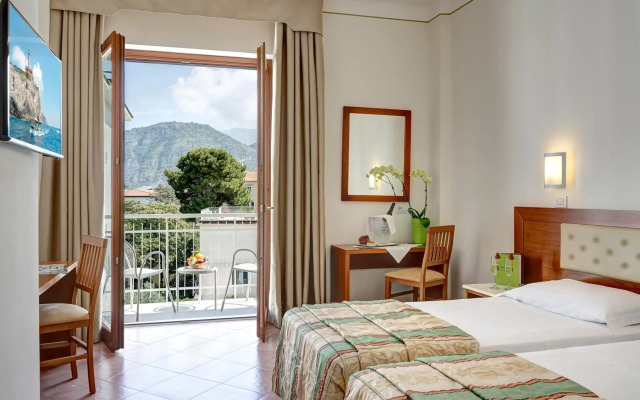 Hotel Caravel