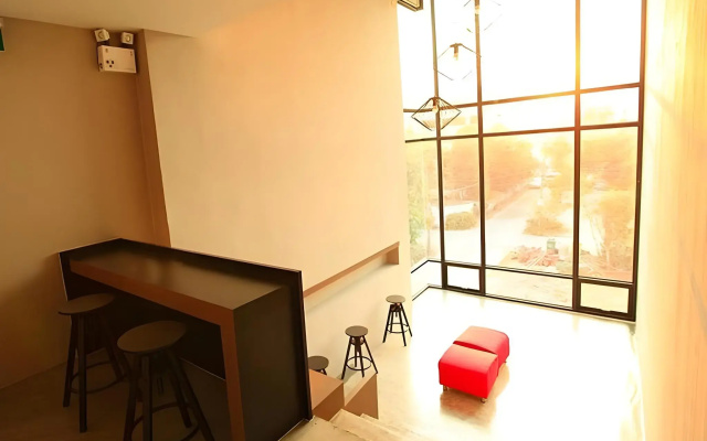 The Plubpla Serviced Apartment