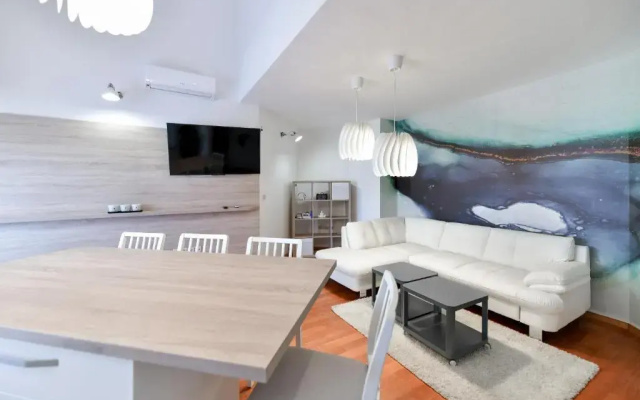 Bellevue Hill apartment