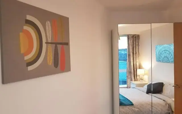Marco Island - 2 bedroom Spacious City Centre Apartment