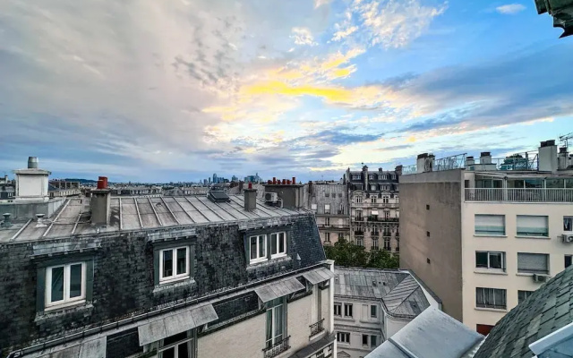 Copernic Right Luminous 2BR Apartment in Paris