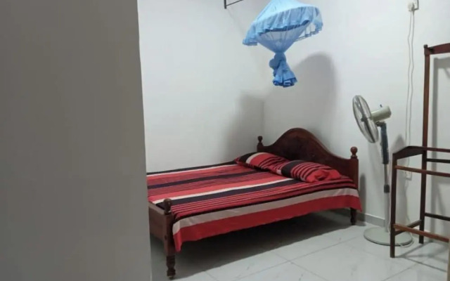 Kawakka Yala Home Stay & Hostel