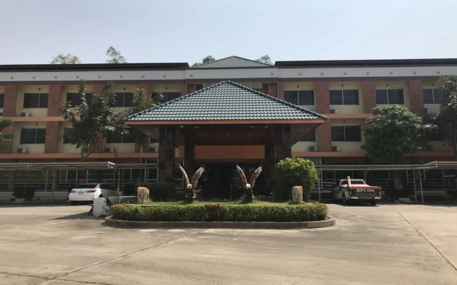 Lopburi Residence 2 Hotel And Resort