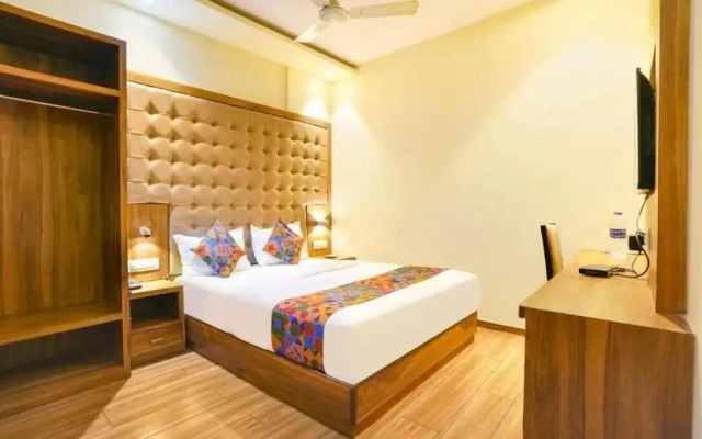Cozy Inn T2 Mumbai Airport