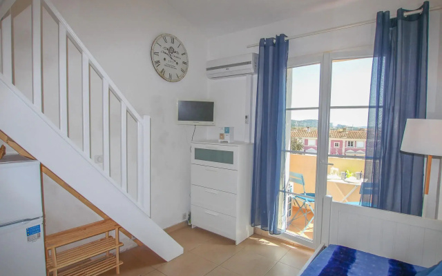 Snug holiday home in Port Grimaud near the beach