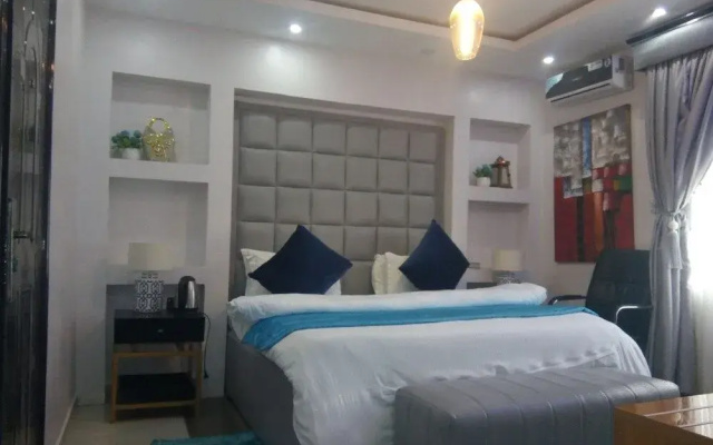 Kings & Queens Hotel