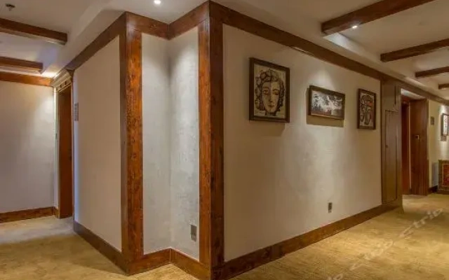 Huazhu She Hotel Lhasa Dekang