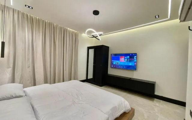 MODERN LUXURY-2Br-5