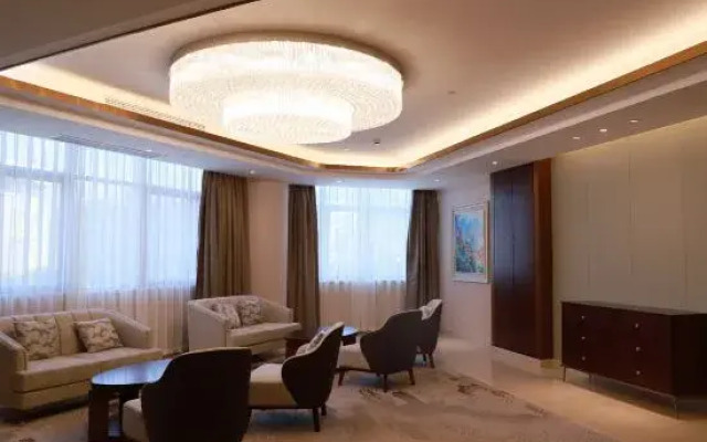 Longhai Overseas Chinese Hotel