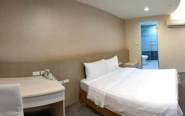 Shun-Yi Hotel